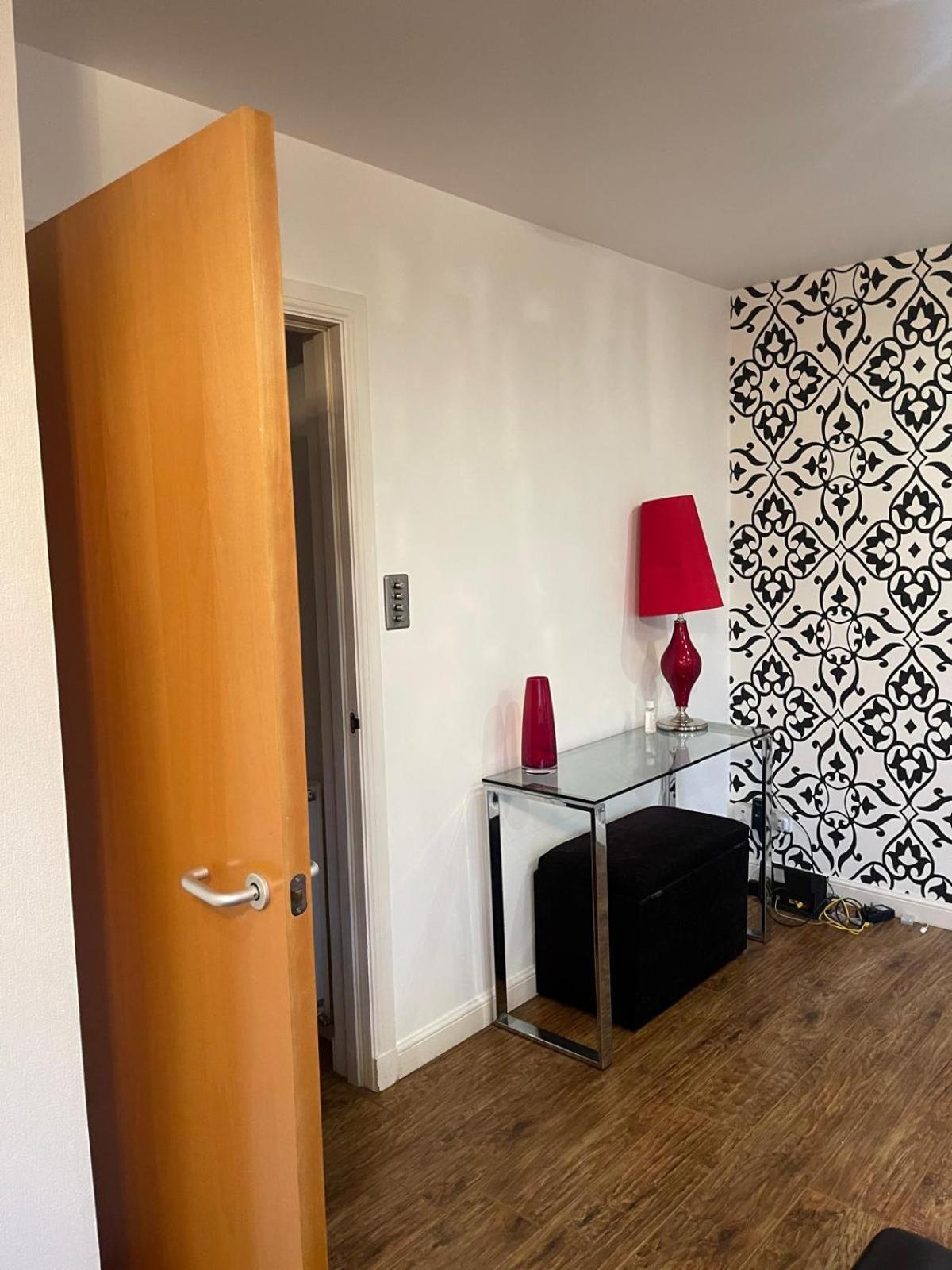 Aberdeen City Apt - No Parties! Apartment Екстериор снимка